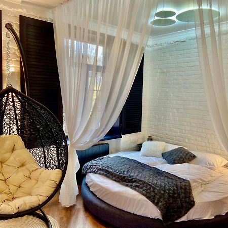 Romantic Apartment On Andriivskyi 키예프 외부 사진