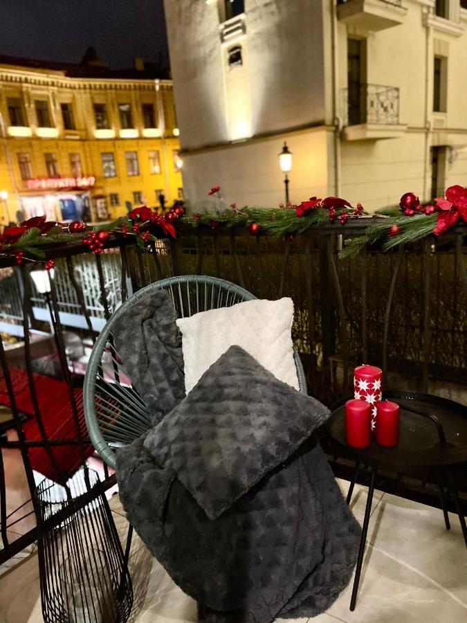 Romantic Apartment On Andriivskyi 키예프 외부 사진